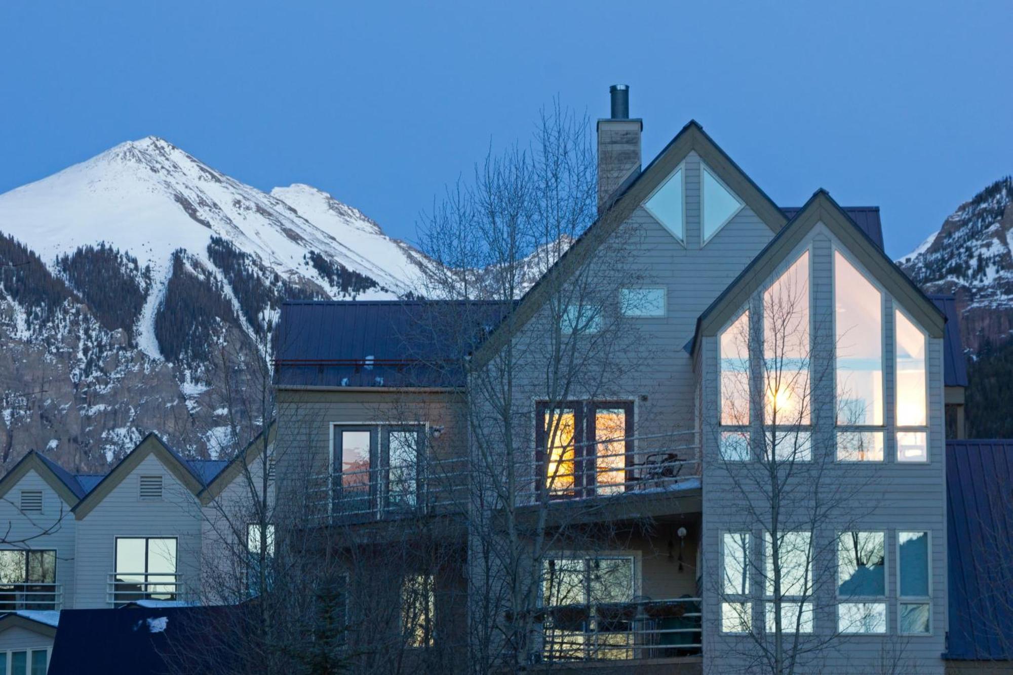 Viking Lodge 103 By Avantstay Stunning Condo W Communal Pool Telluride Bagian luar foto